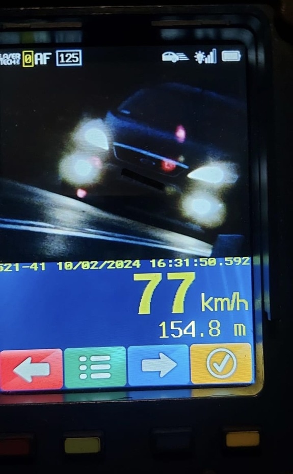 Mokobody: Kompletnie pijany, bez uprawnień... Wpadł za nadmierną prędkość