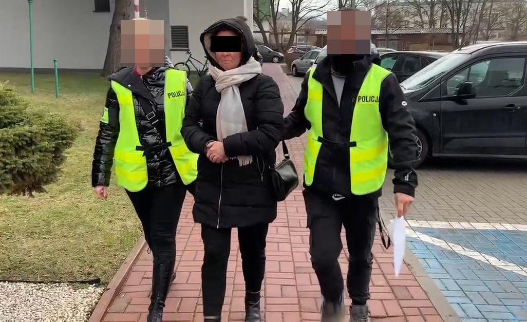 Mieszkanka powiatu łukowskiego oskarżona o celowe oszpecanie córki. Na jej leczenie zbierała pieniądze