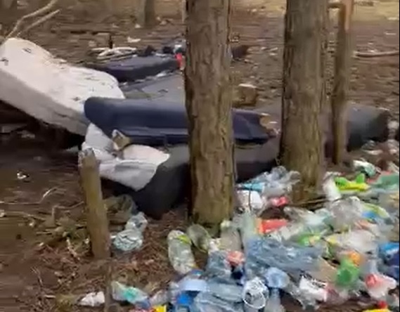 Wysypisko śmieci na ul. Przeździeckiego w Siedlcach