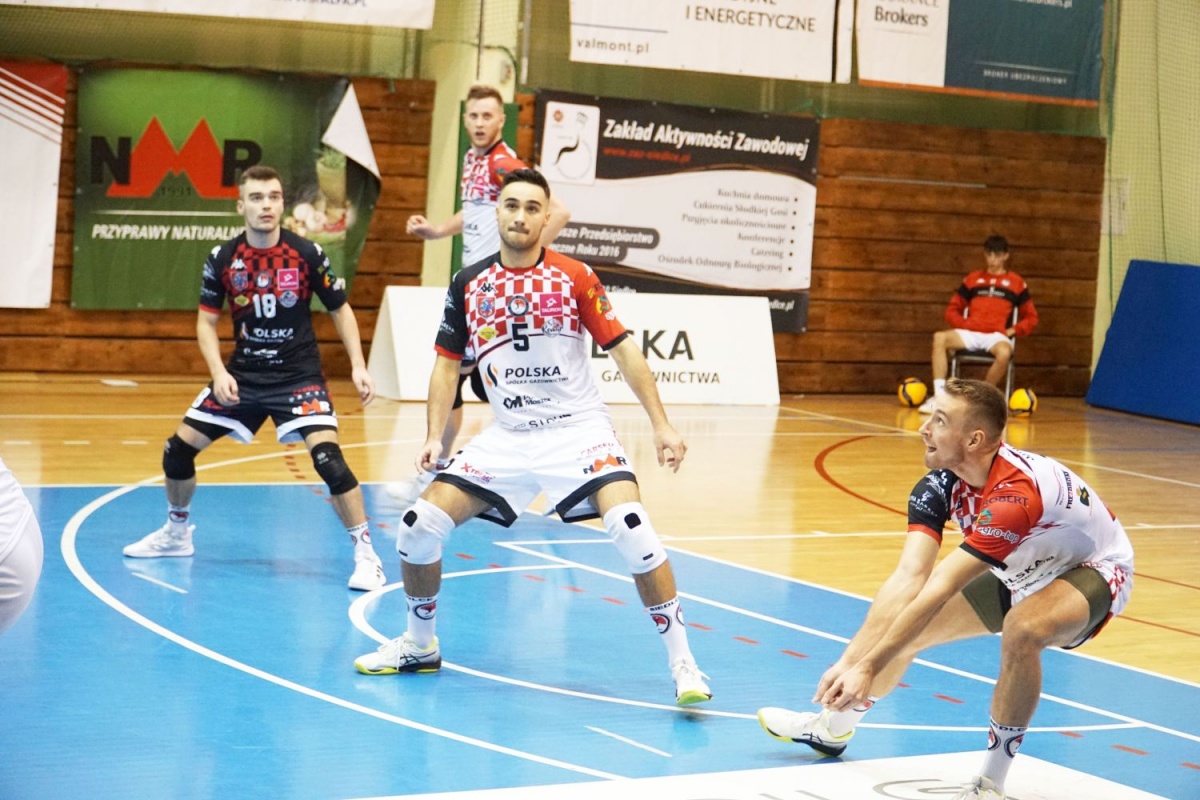 KPS lepszy od Lechii!