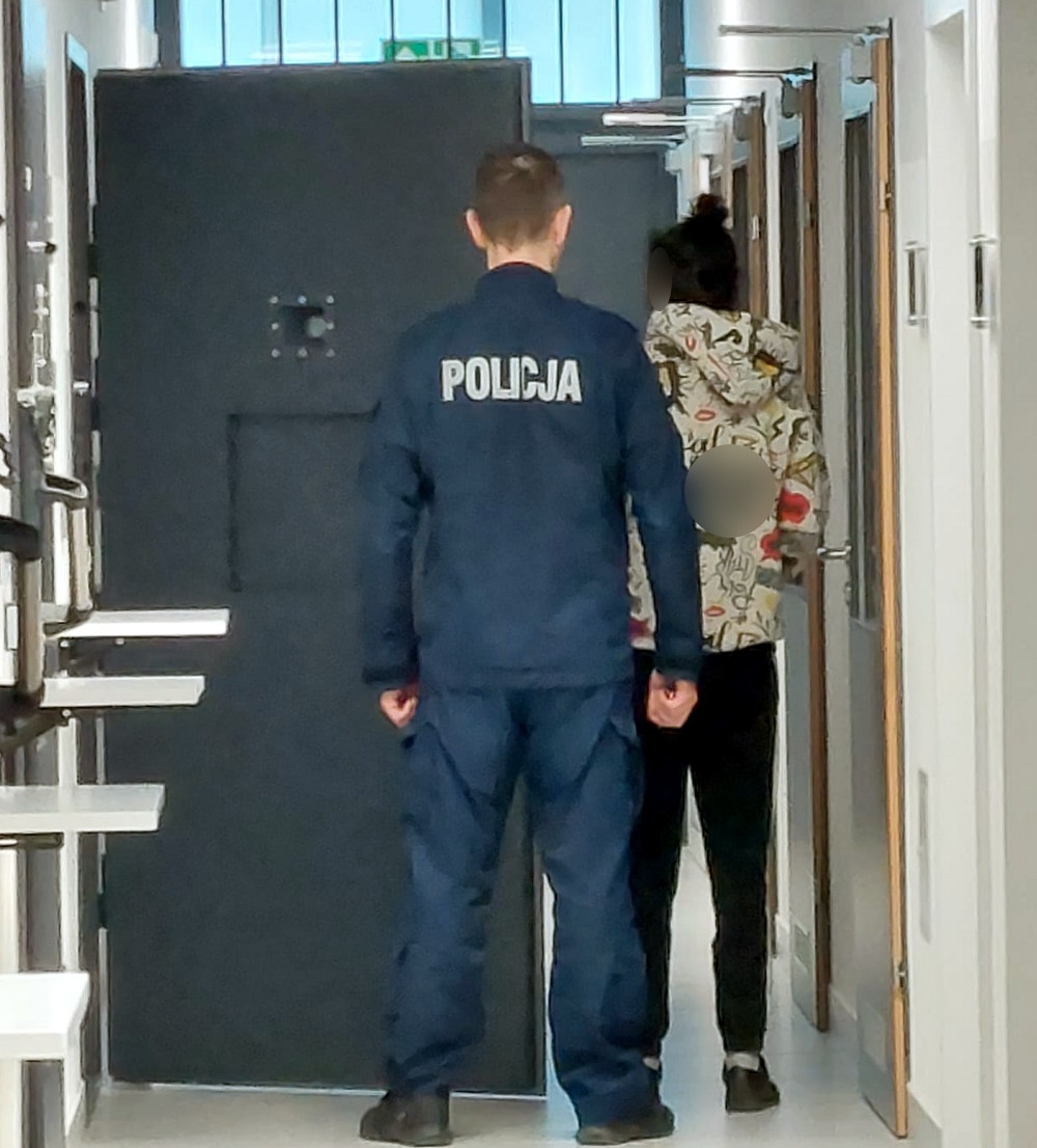 W jednym samochodzie jechało dwoje poszukiwanych