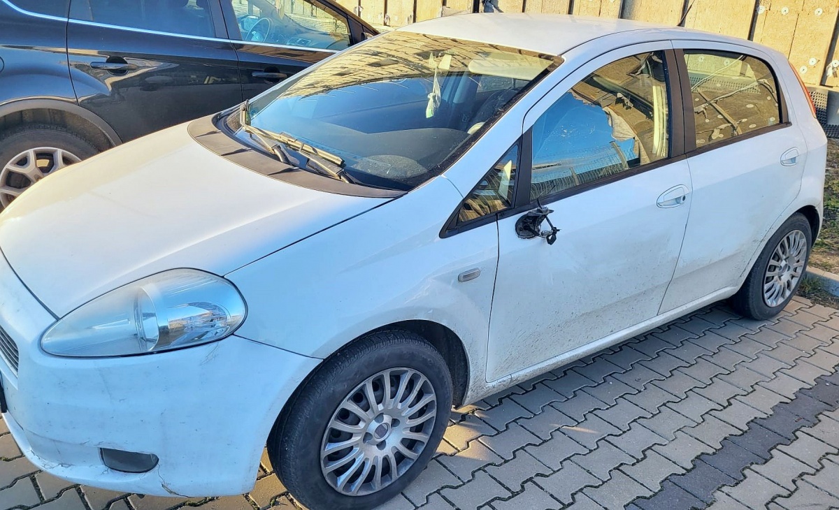 Łazy: potrąciła i uciekła