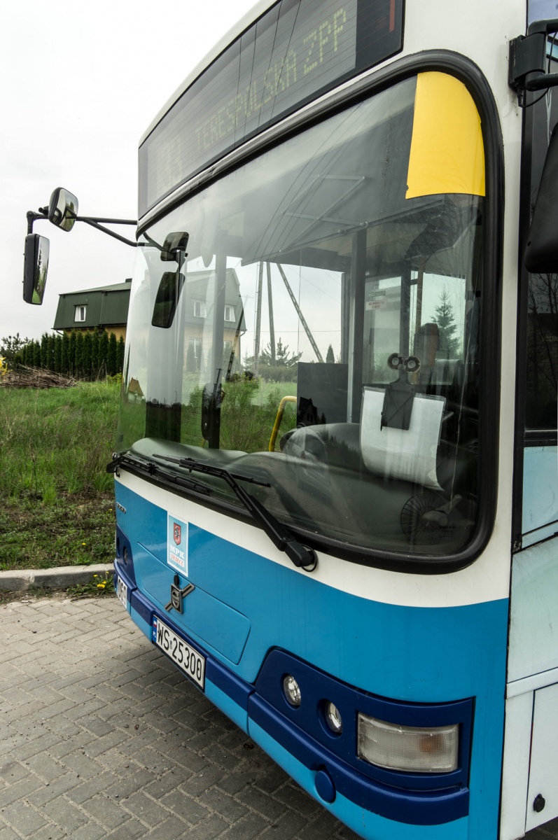 Autobusy mają ponad godzinne opóźnienie. Ogromny korek na ul. Warszawskiej w Siedlcach i na dojeździe do miasta