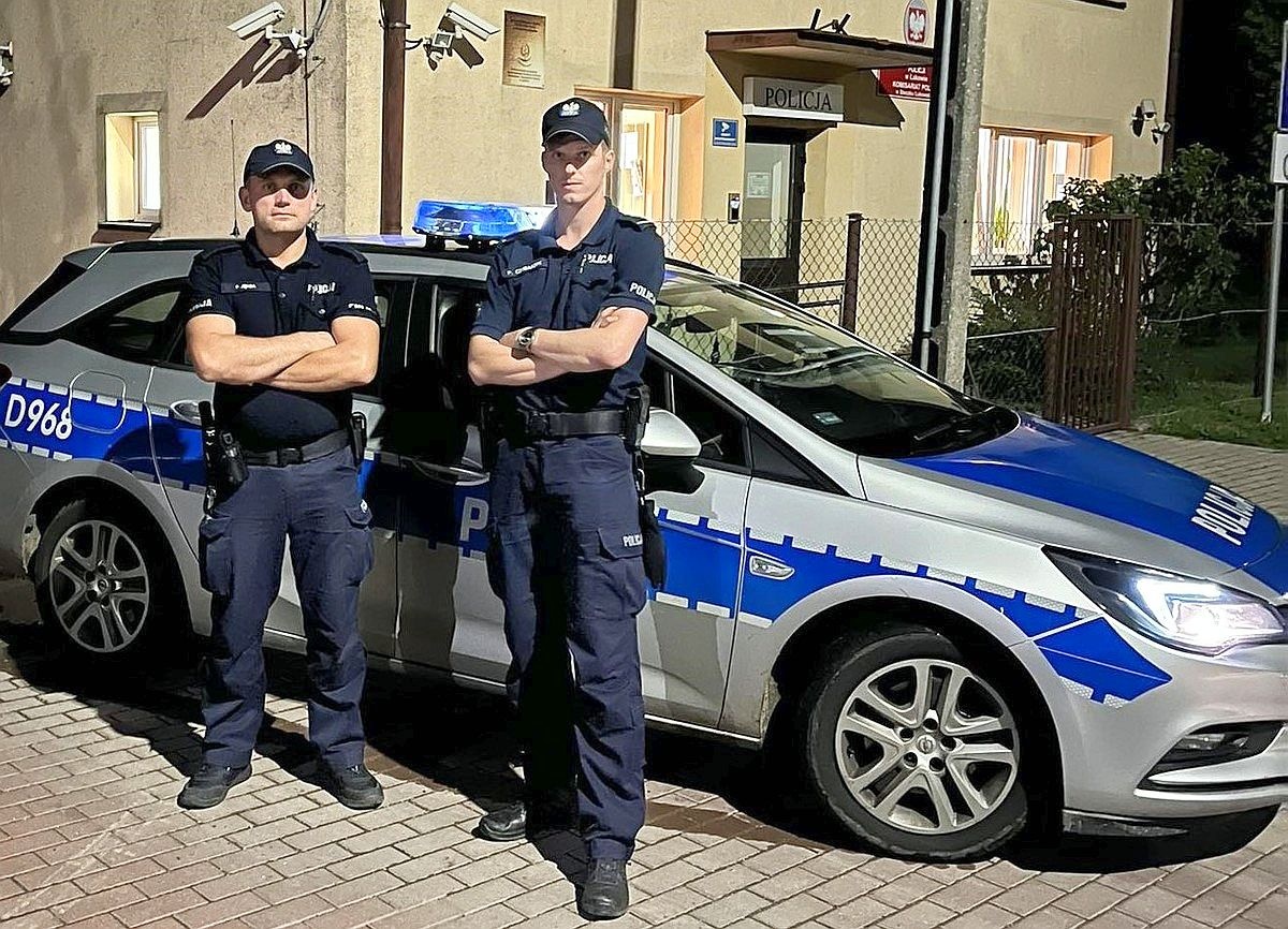 W eskorcie radiowozu do szpitala