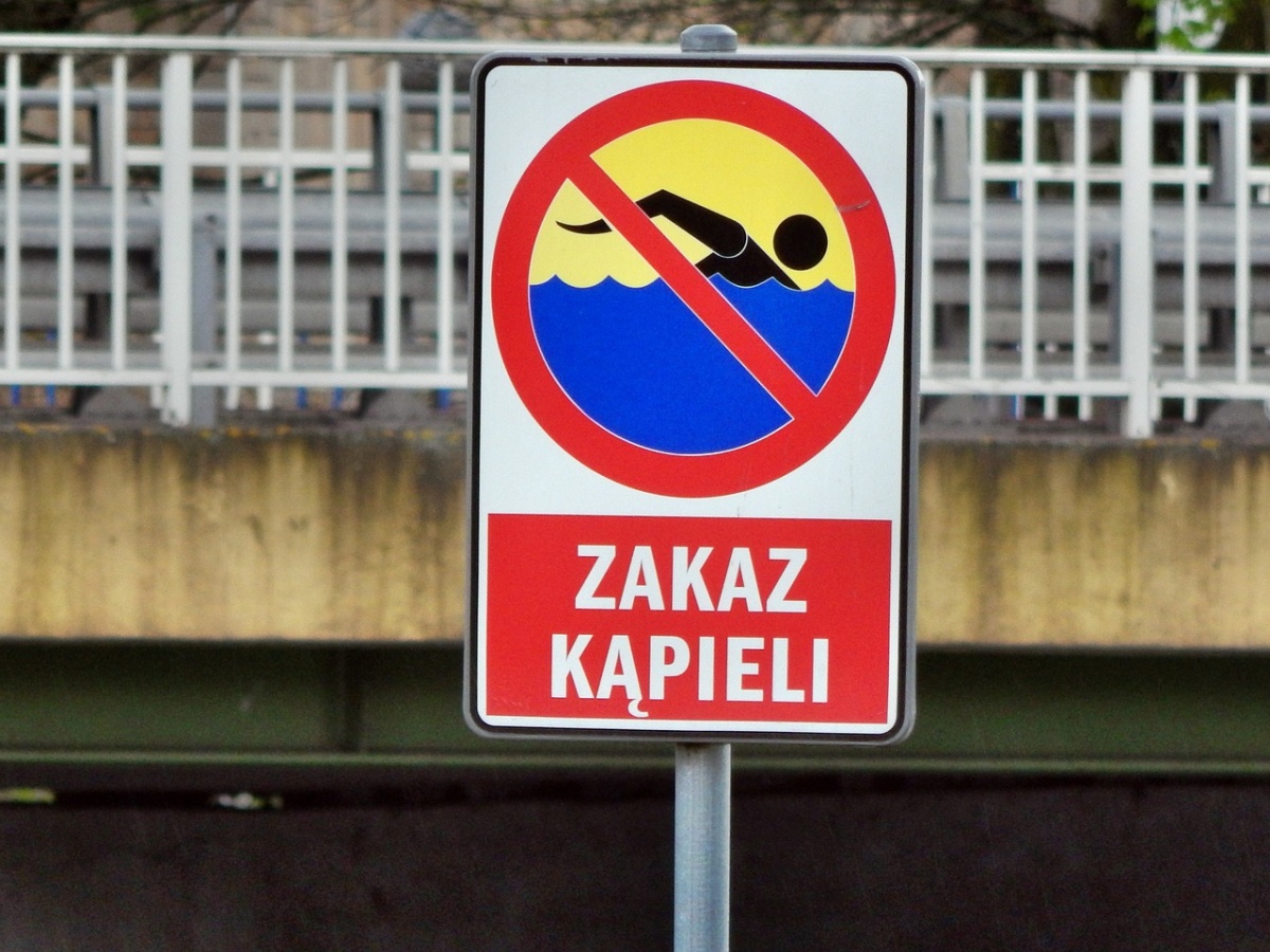 Kąpielisko nad łosickim zalewem nadal zamknięte z powodu sinic
