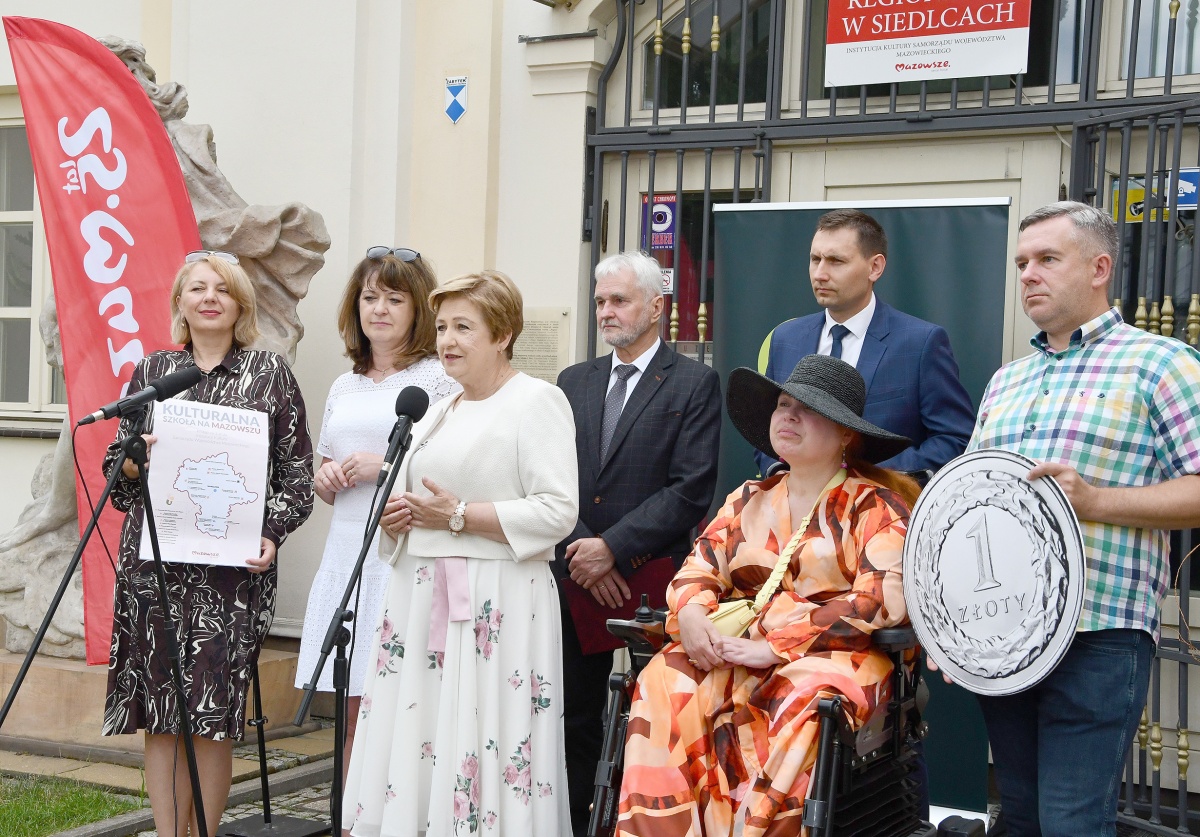 Kultura za złotówkę - już 310 tys. uczniów z Mazowsza wzięło udział w akcji sejmiku