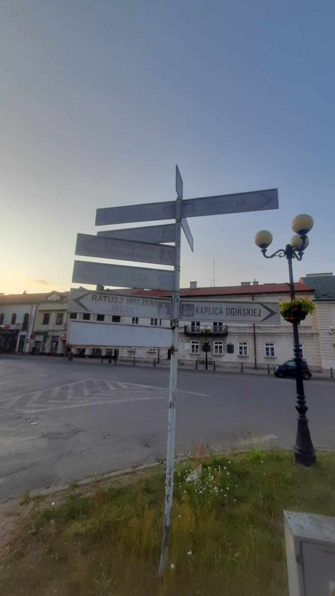 Chyba czas na wymianę tabliczek...