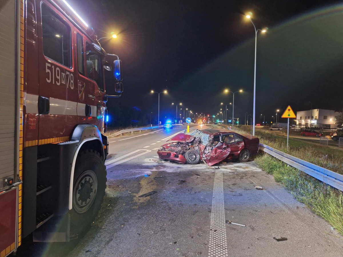 Wypadek w Brzezinach - cztery osoby ranne