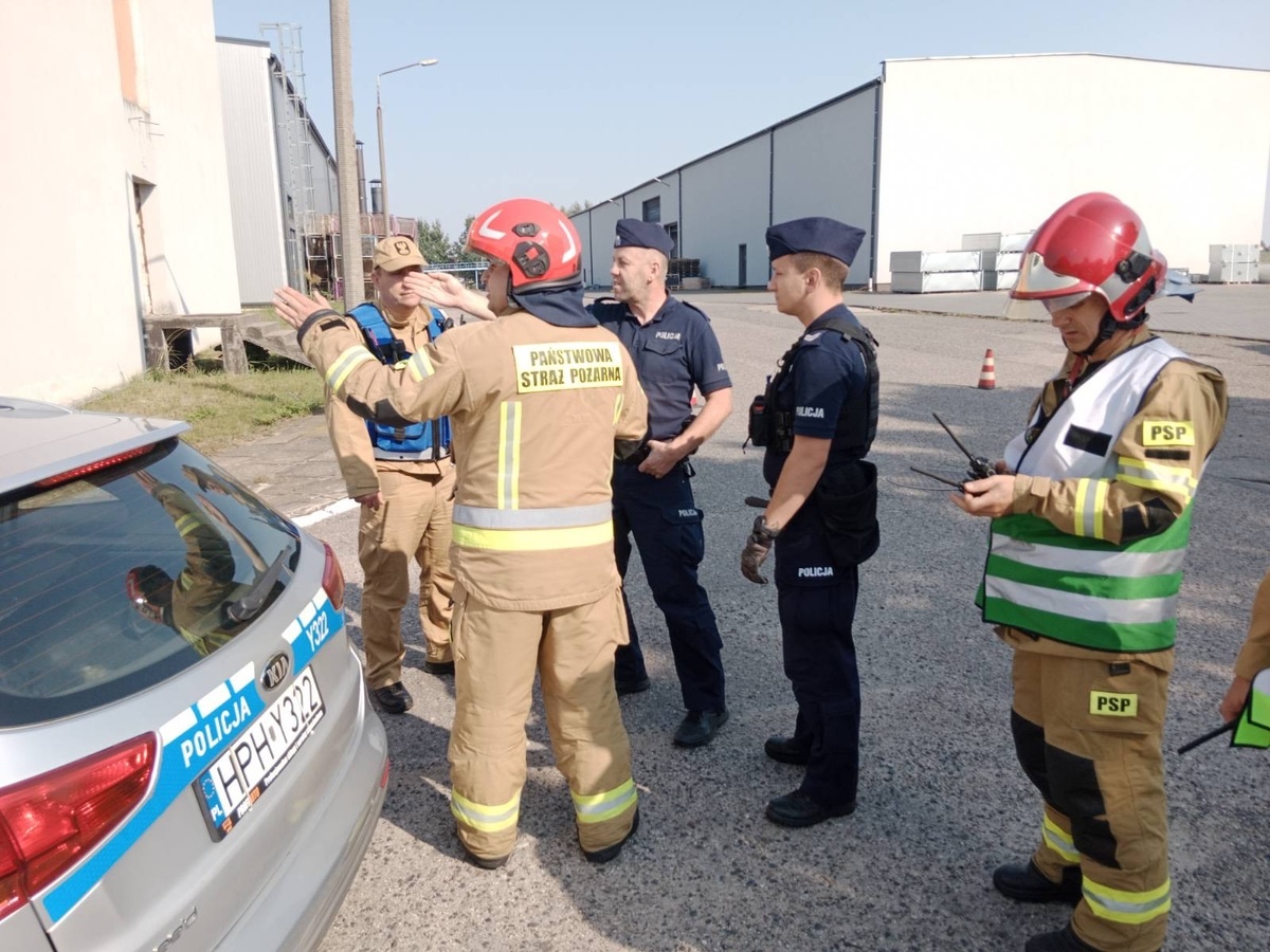 Wspólne ćwiczenia straży i policji
