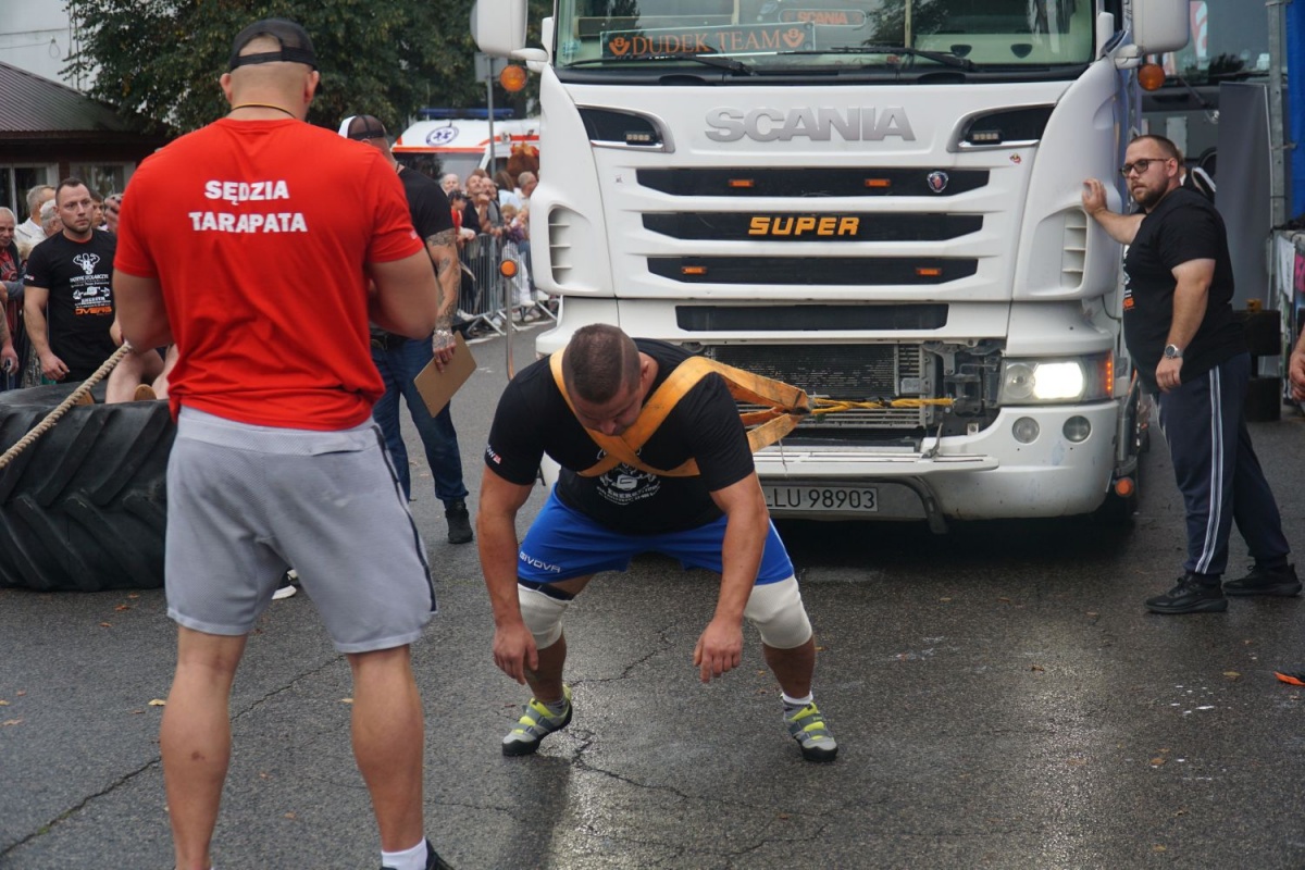 Strongmani walczyli o Puchar Polski w strugach deszczu