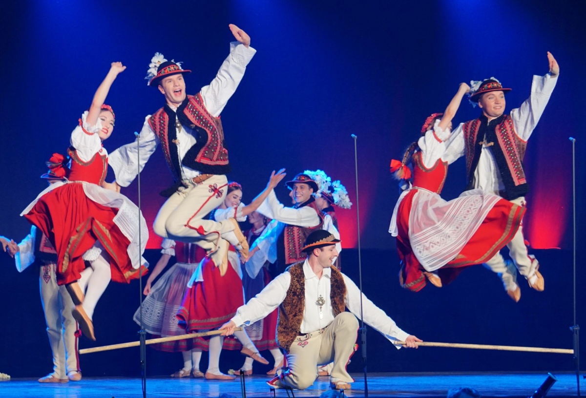 Piękny koncert zespołu „Mazowsze” w Węgrowie (zdjęcia)