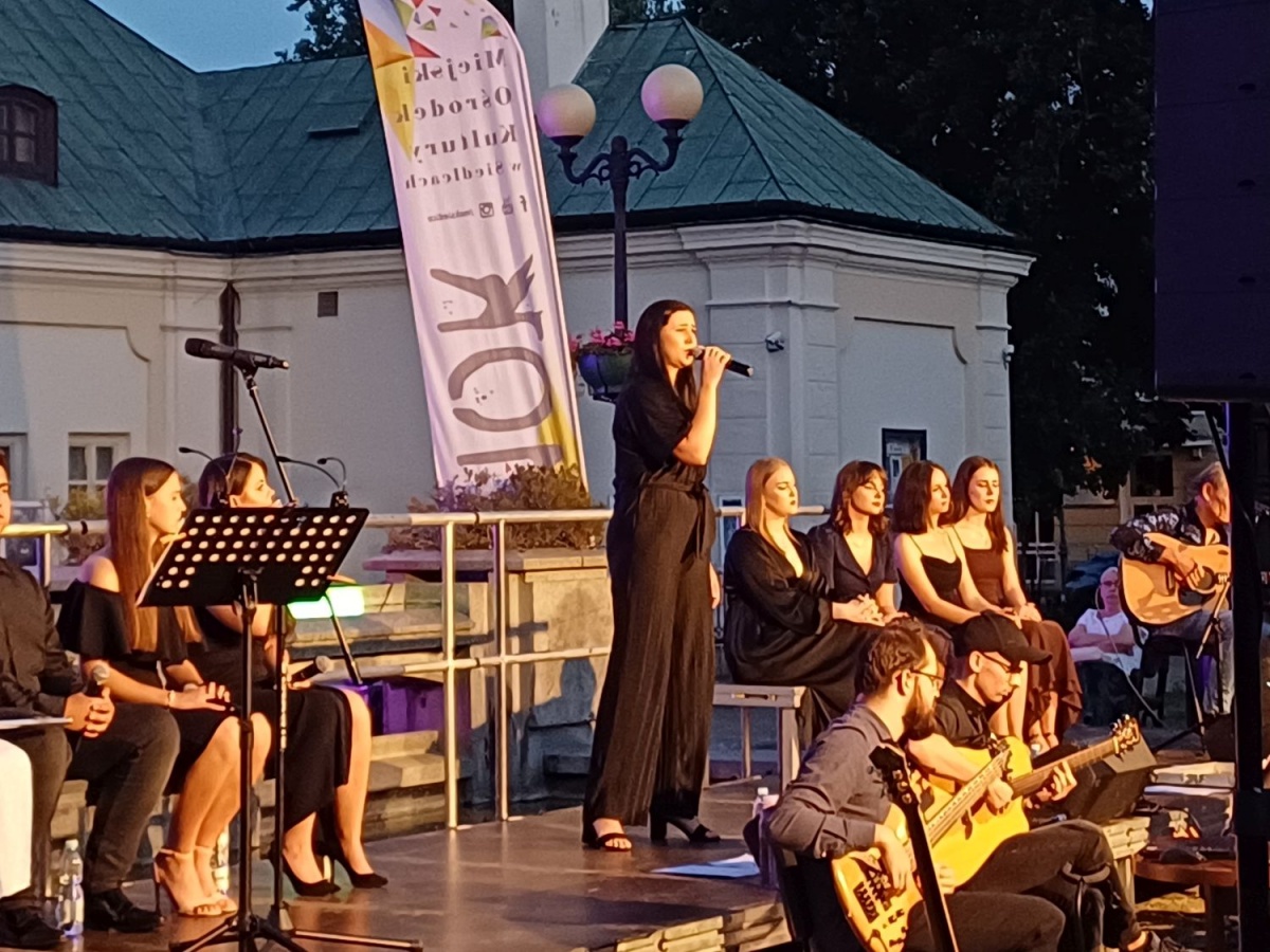 Zachwycający koncert zespołu Niekompletni (zdjęcia+film)