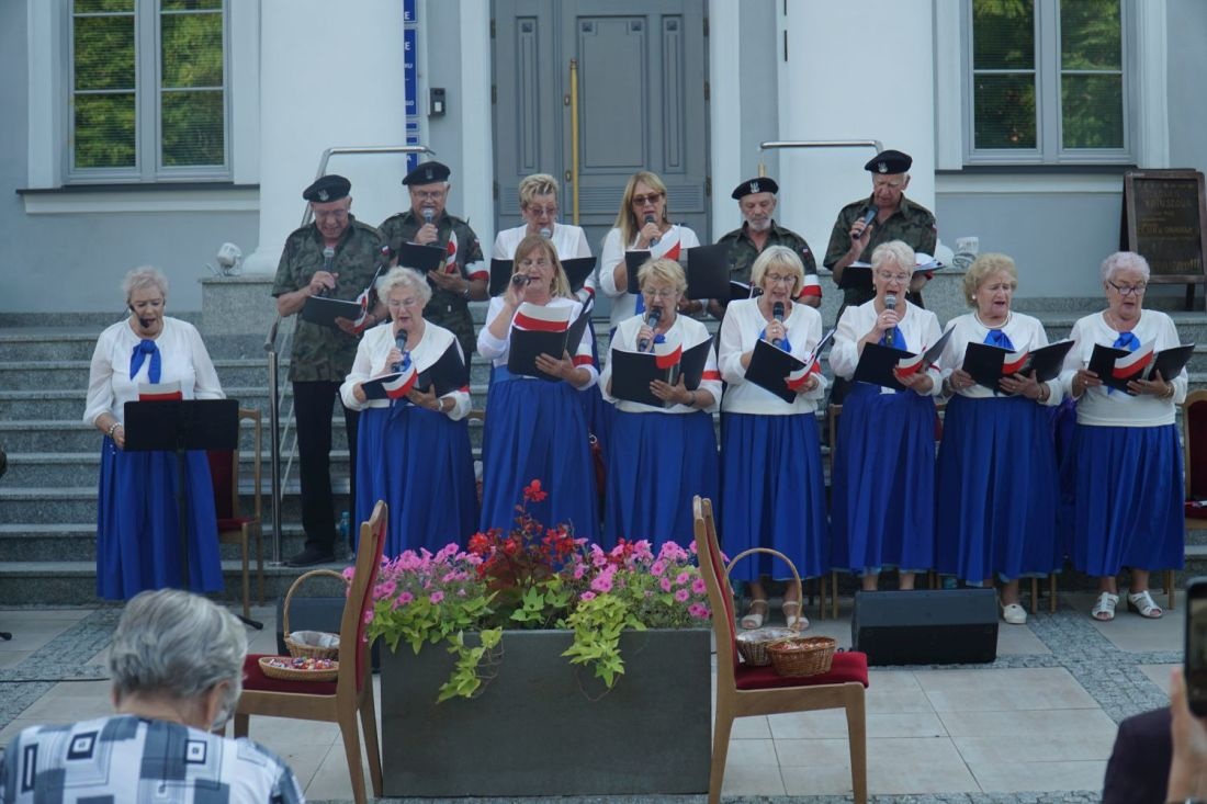 Seniorynki uczciły pamięć Powstańców Warszawskich