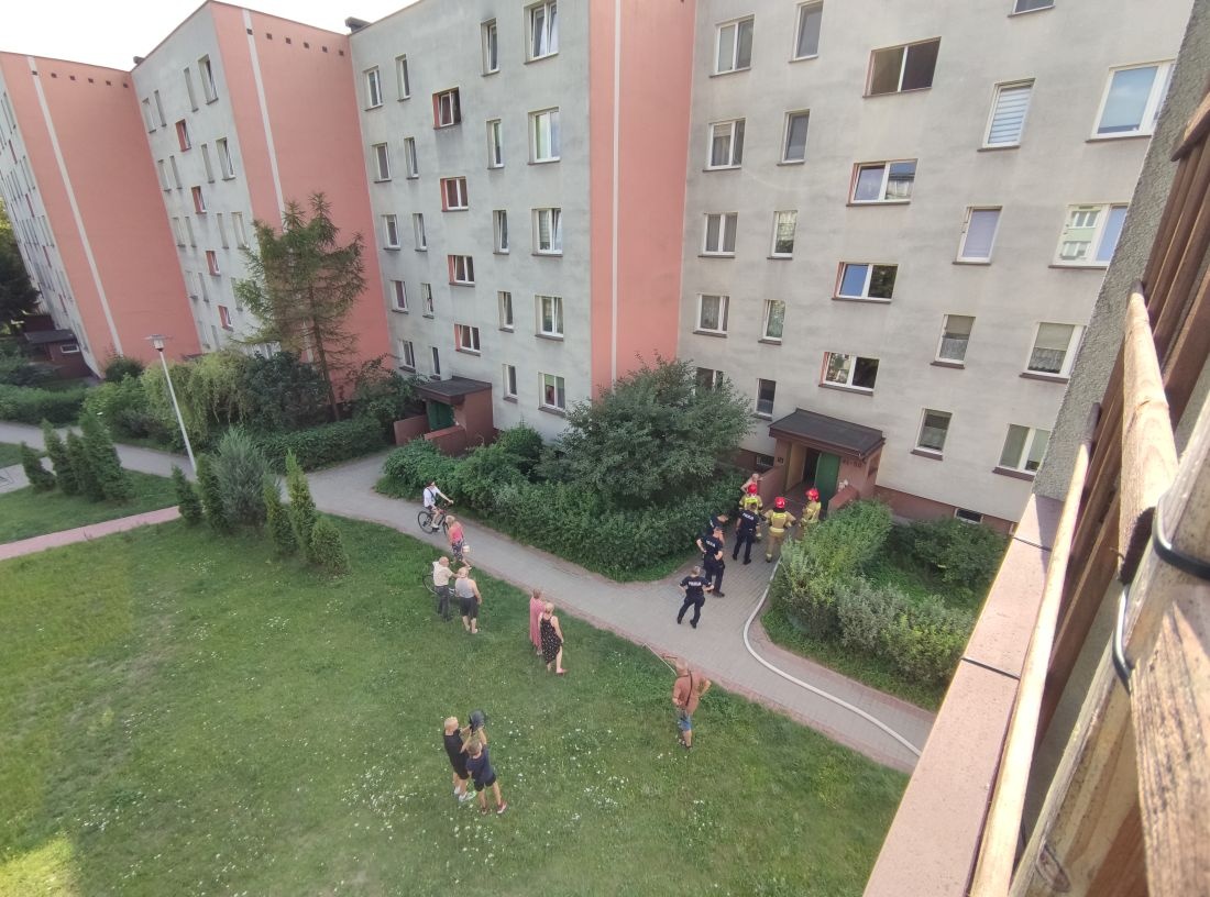 Zostawiła gotujące się jedzenie na kuchence. Interweniowali strażacy