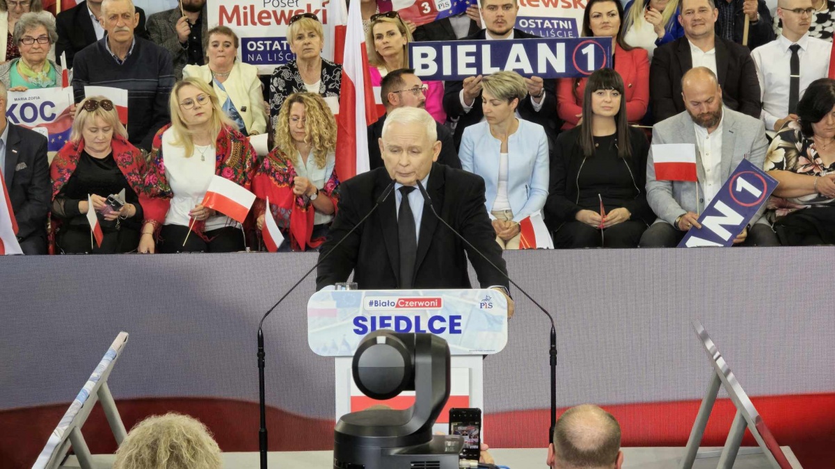 Konwencja wyborcza PiS w Siedlcach. Jarosław Kaczyński przedstawia kandydatów do Europarlamentu