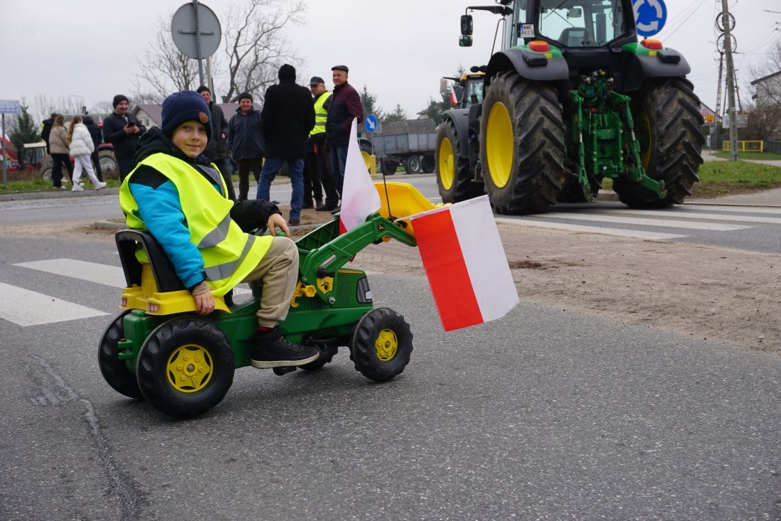 Trwają rolnicze protesty. Liw i Węgrów zablokowane