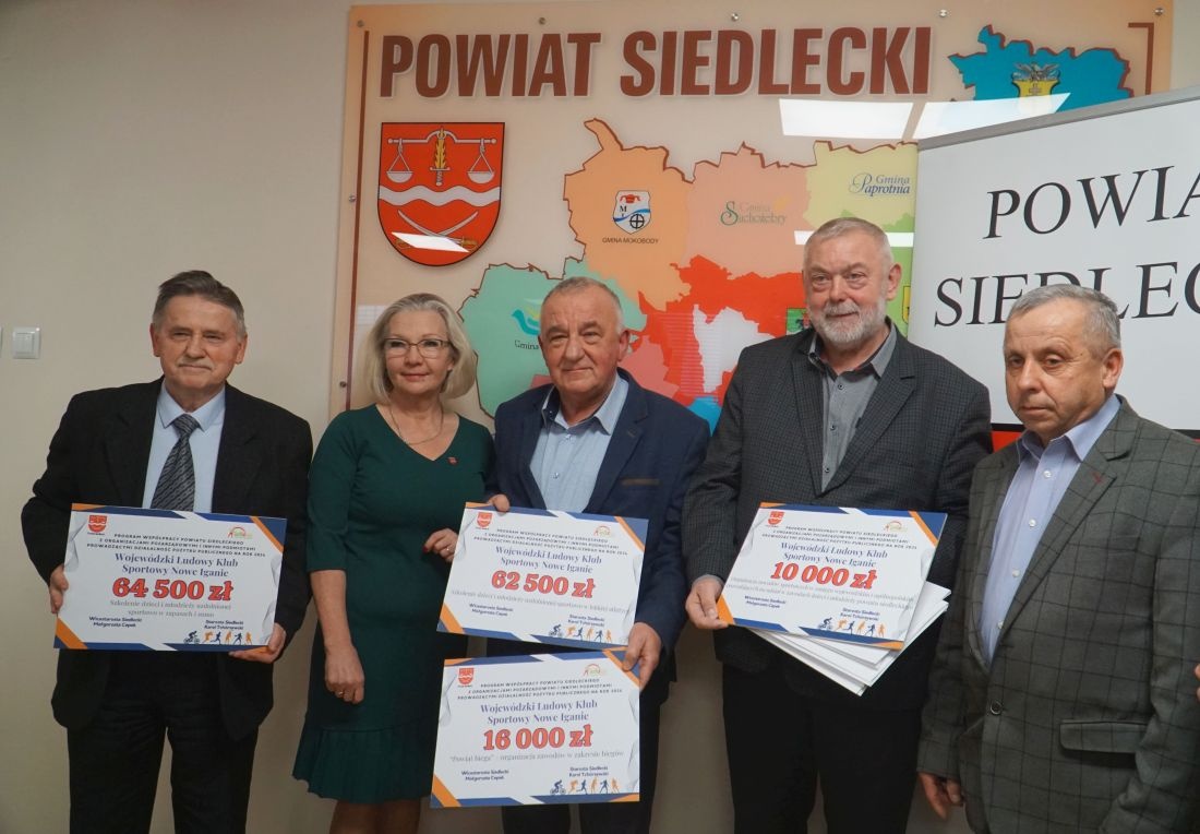 Starostwo Powiatowe w Siedlcach sypnęło na sport (zdjęcia)