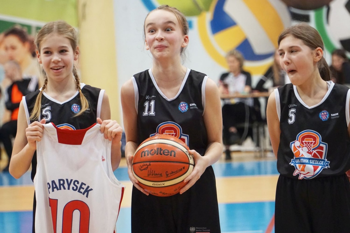 UKS MKK Siedlce- zagrały w kosza i dla WOŚP (zdjęcia)