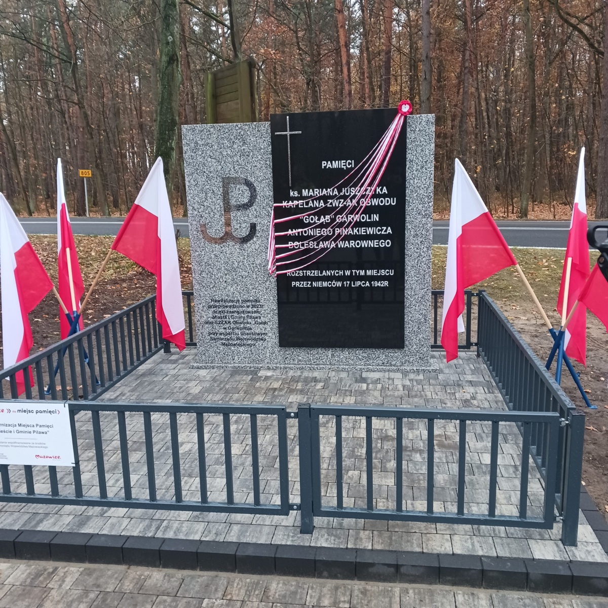 Pilawa: Odsłonięto i poświęcono pomnik