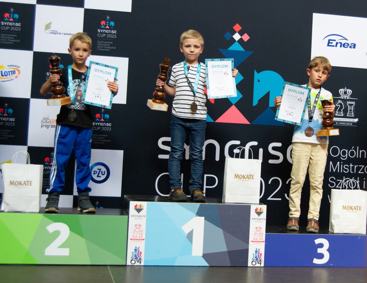 Pierwszoklasista na medal! Jakub Lewczuk mistrzem Polski w szachach