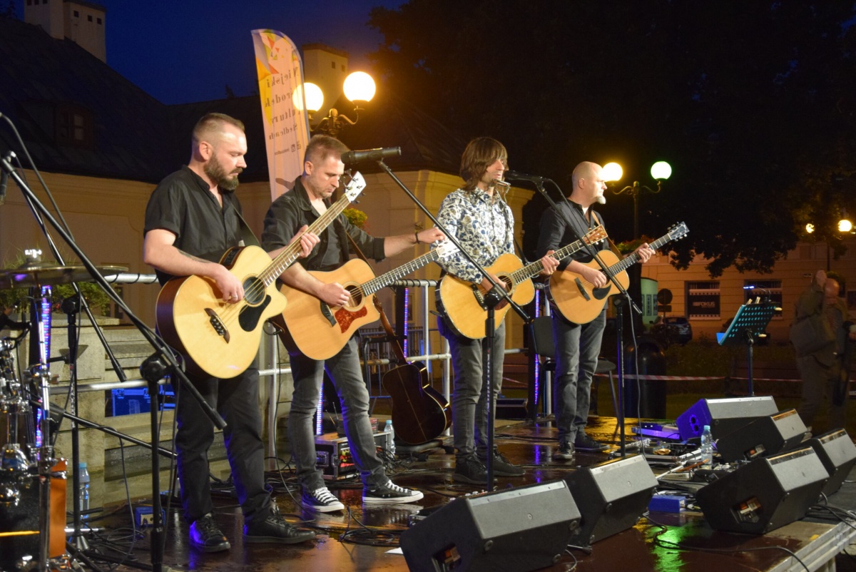 Akustyczne zakończenie wakacji w ramach MOK Summer Music Festival (zdjęcia)