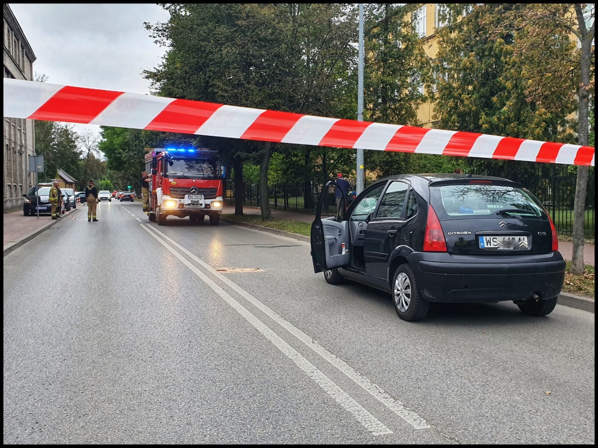 Potrącenie pieszej w okolicy skrzyżowania