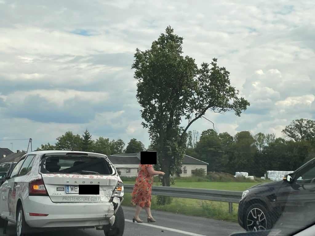 Zderzenie pojazdów na DK 2 w Broszkowie (aktualizacja)