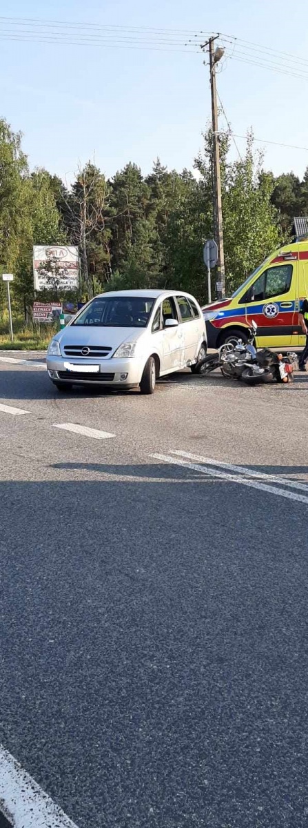 Wypadek w Kózkach/Ranny motocyklista z powiatu siedleckiego