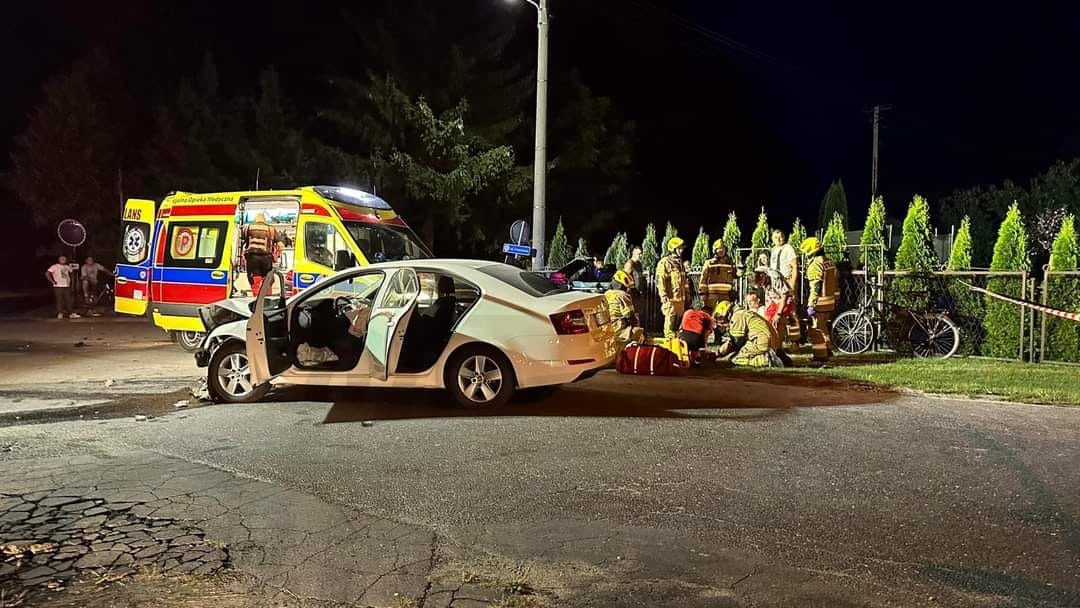 Zderzenie w Zbuczynie. Trzy osoby trafiły do szpitala