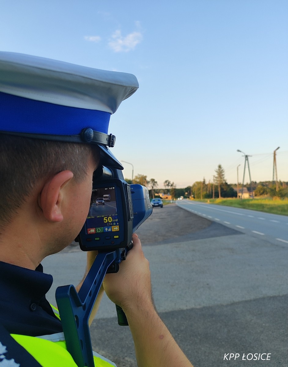 Policjanci łosickiej drogówki ukarali ośmiu kierowców