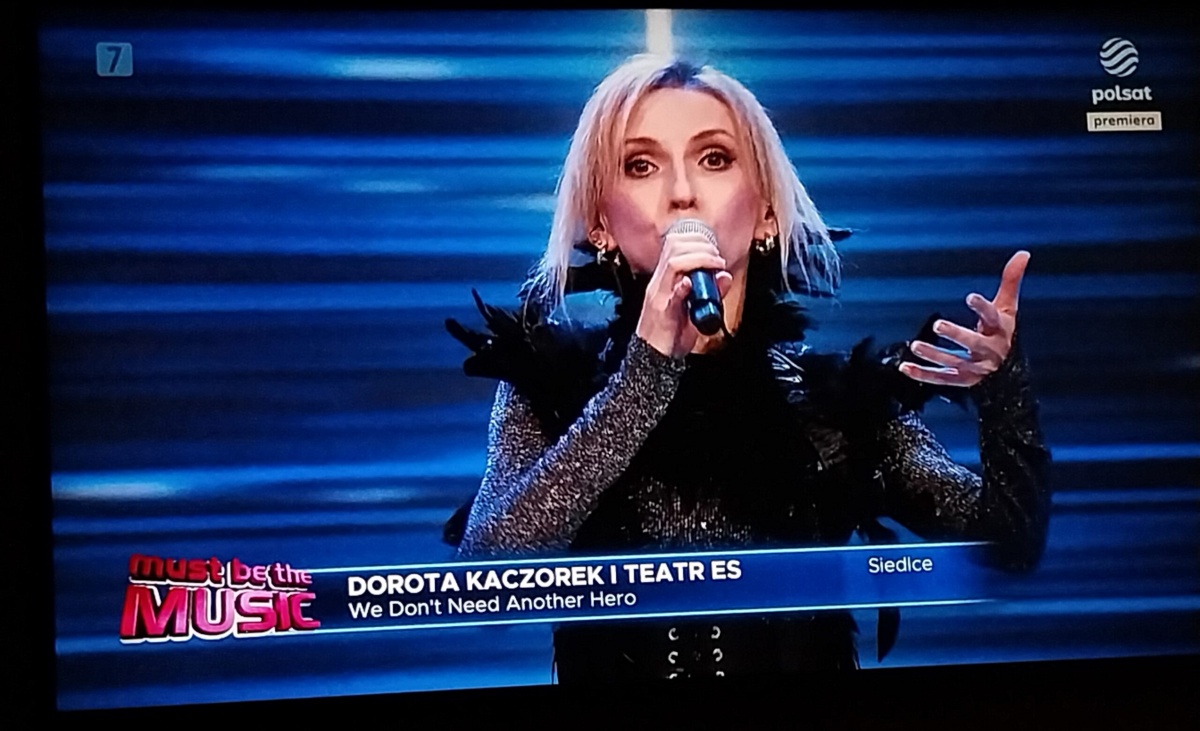 Must Be The Music - Dorota Kaczorek i Teatr ES w ogniu krytyki