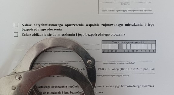 63-latek znęcał się nad żoną i synem