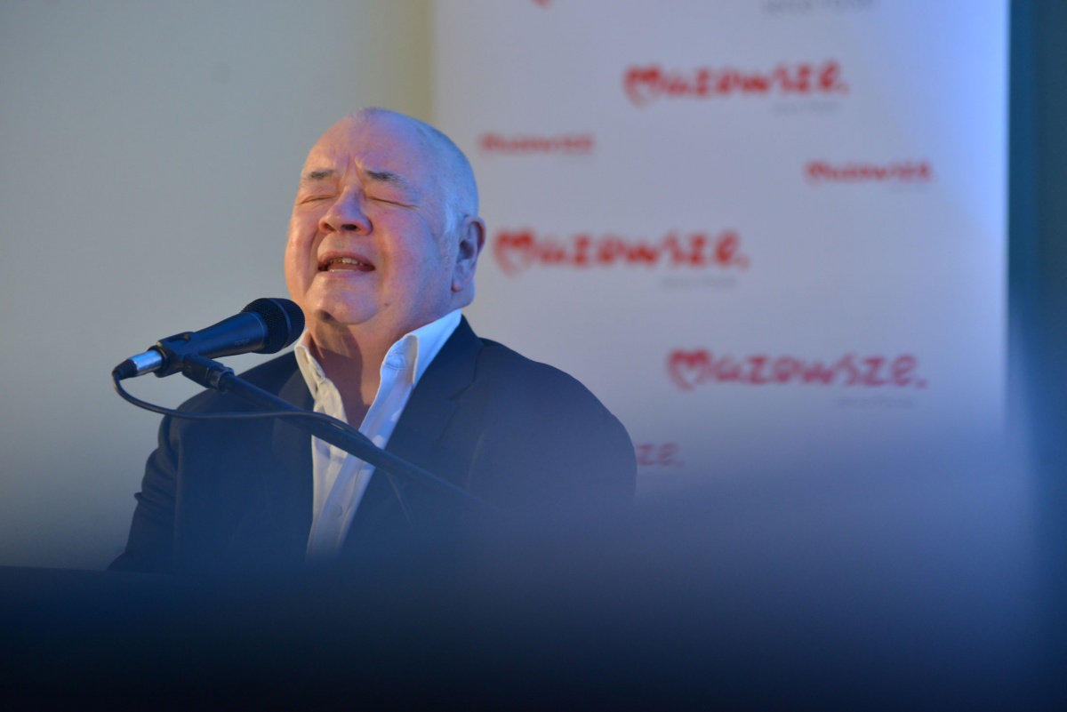 Kobiety, wino i muzyka w Mościbrodach