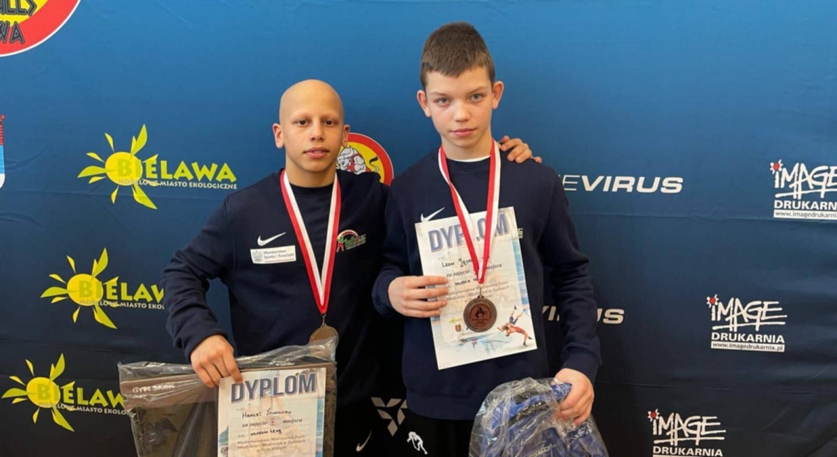 Zapaśnicy WLKS z medalami mistrzostw Polski