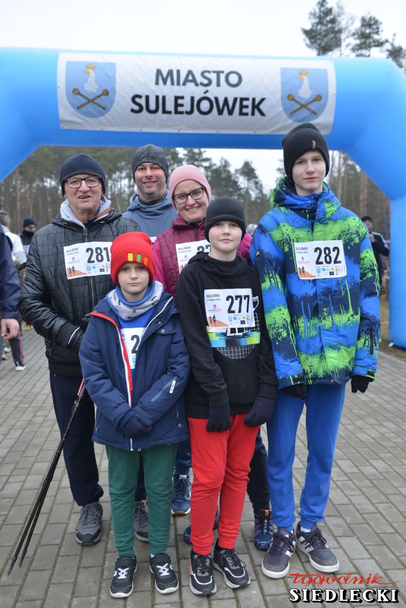 Bieg Tropem Wilczym w Sulejówku (zdjęcia+filmy)