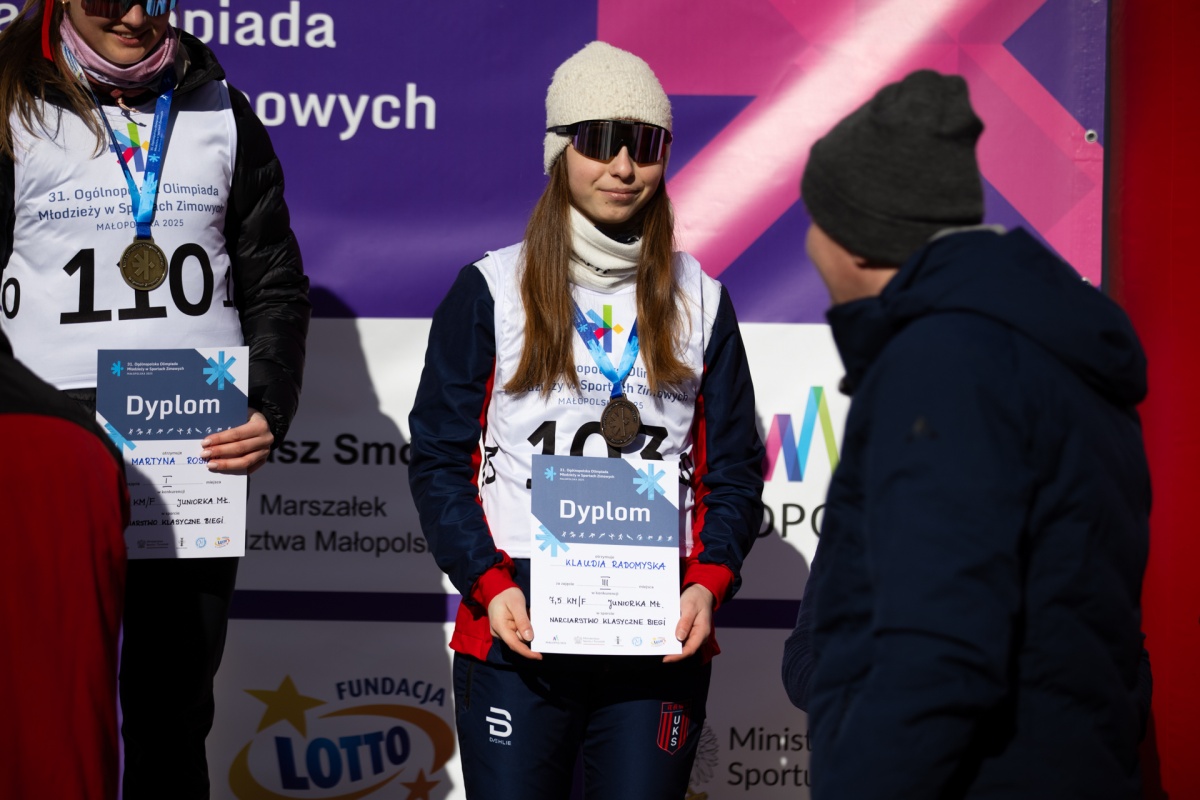 Ogólnopolska Olimpiada Młodzieży w sportach zimowych - Klaudia Radomyska i Dominika Krajcer z medalami