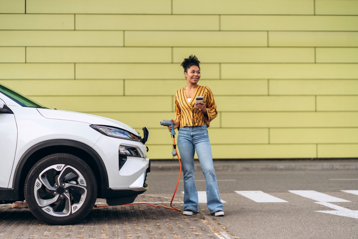 Technologia hybrydowa plug-in - czy to przyszłość motoryzacji?