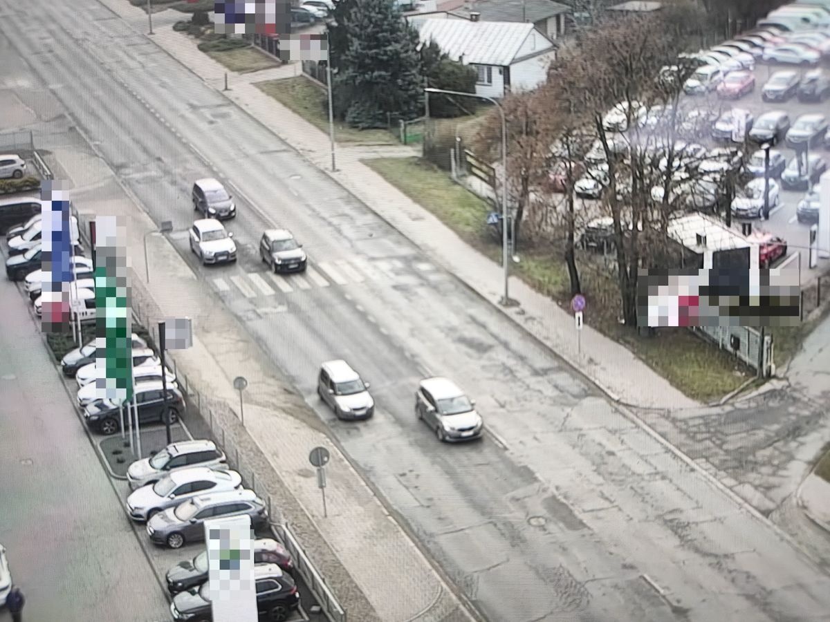Wyprzedzali na przejściu dla pieszych. Zarejestrował ich policyjny dron