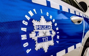 Użył tablic rejestracyjnych z samochodu brata. Grozi mu więzienie