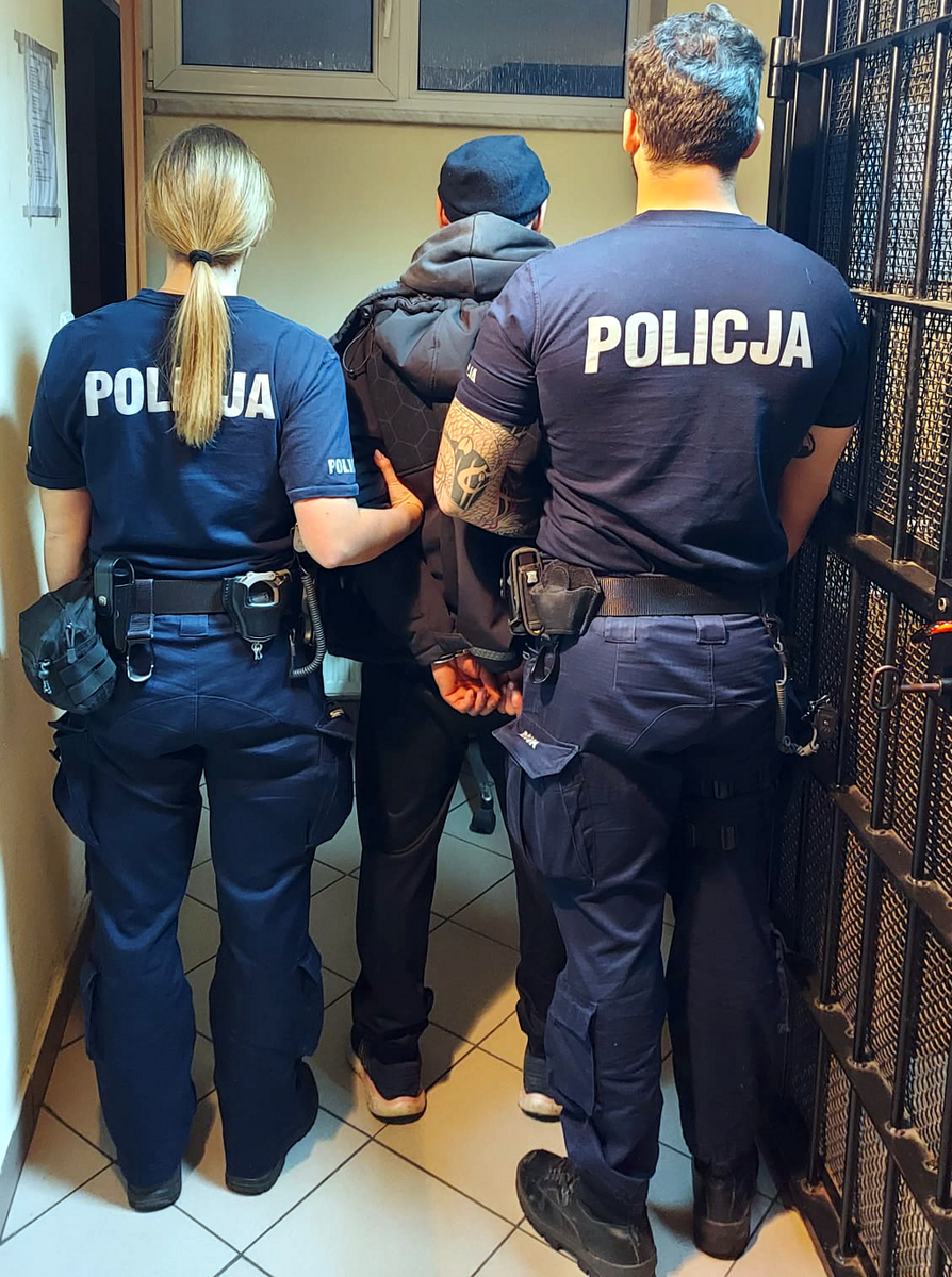 Ukradł plecak z portfelem i dokumentami