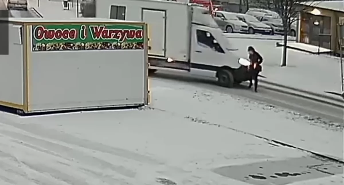 Siedlce: Potrącił i odjechał. Jest nagranie. Policja szuka świadków 