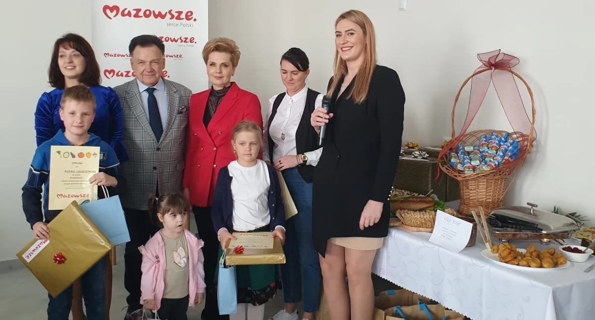 Smaki Mazowsza podbiły Dawidy! Festiwal lokalnych produktów z udziałem Marszałków i mieszkańców regionu