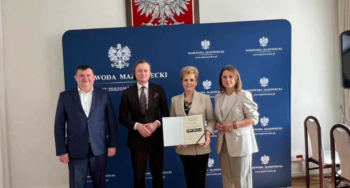 Podpisano umowę na przebudowę drogi Niemojki–Patków–Zaborze. Powiat łosicki otrzymał ponad 5,9 mln zł dofinansowania 