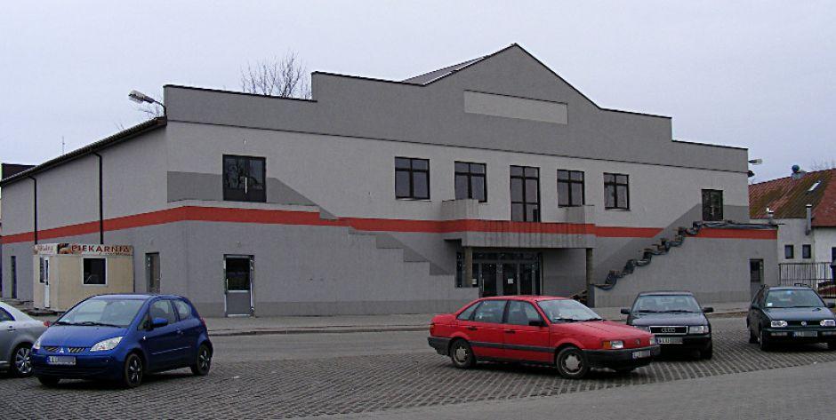 „Osiemnastki” nie może ruszyć, a salę weselną ma zburzyć. &nbspKosztowna samowolka