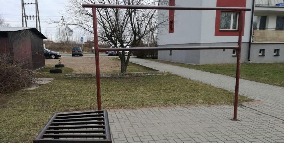 Powiesił się na trzepaku? (aktualizacja)