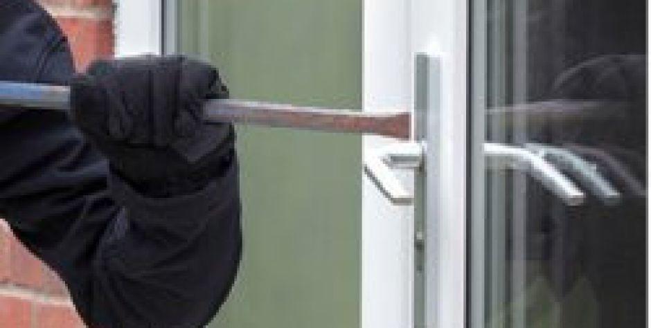 Uwaga na włamywczy! Najpierw obserwują, a potem kradną. 