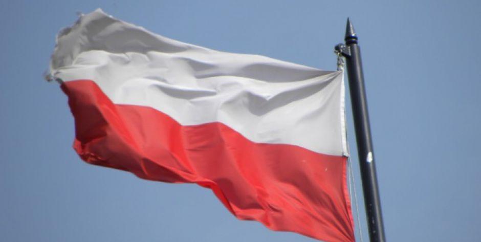 Bieg flagi w Łochowie