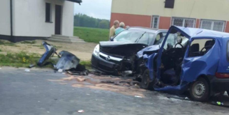 Wypadek w Szyszkach. 27-latka przetransportowana śmigłowcem do szpitala
