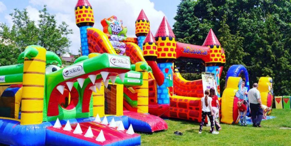 Piknik organizacji pozarządowych na Placu Sikorskiego w Siedlcach. Zobacz zdjęcia!