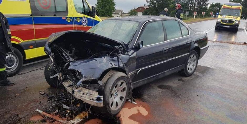 Kierujący BMW doprowadził do czołówki na DK 19 w Łosicach